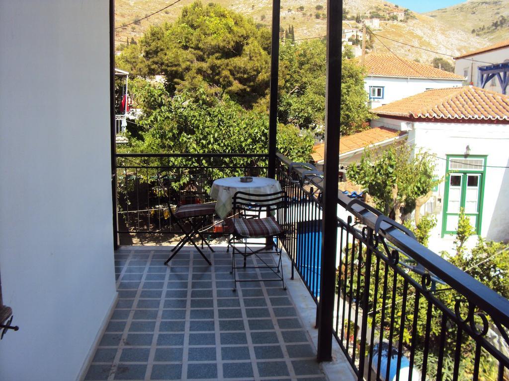 Spalieri Rooms Hydra  Room photo