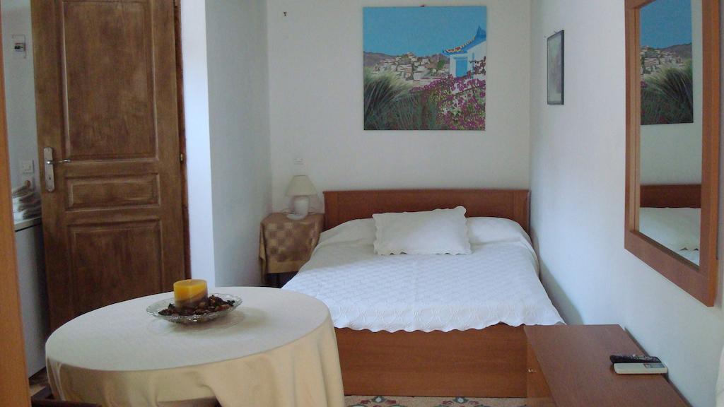 Spalieri Rooms Hydra  Room photo