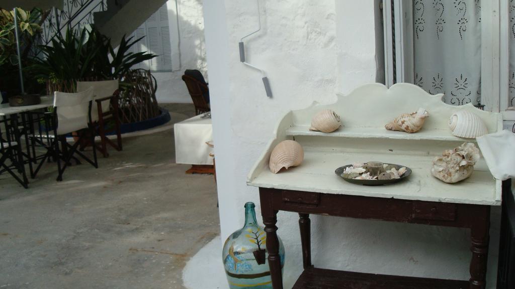 Spalieri Rooms Hydra  Exterior photo